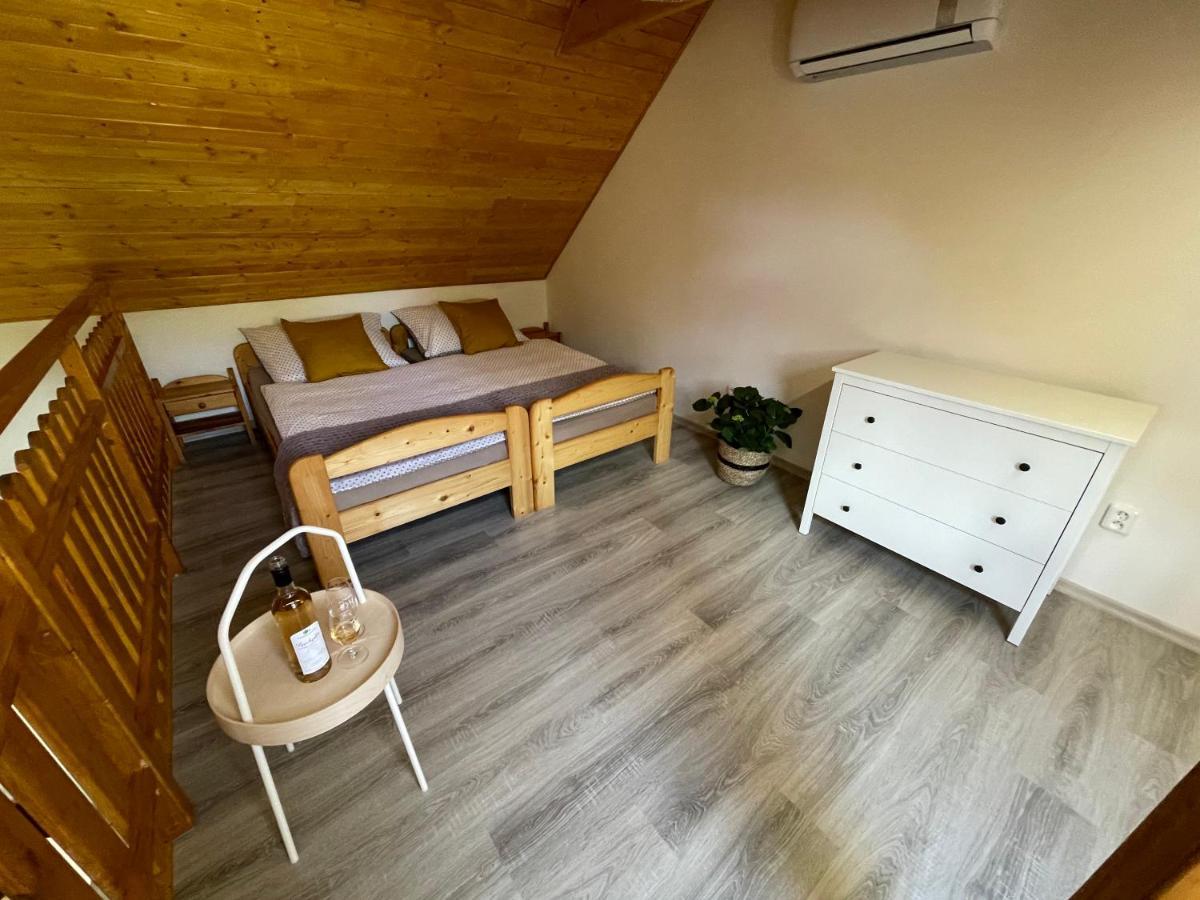 Vinny Sklep U Mna Mutenice Luaran gambar